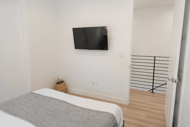 NORTH HOLLYWOOD Townhome: 4833 RIVERTON AVE