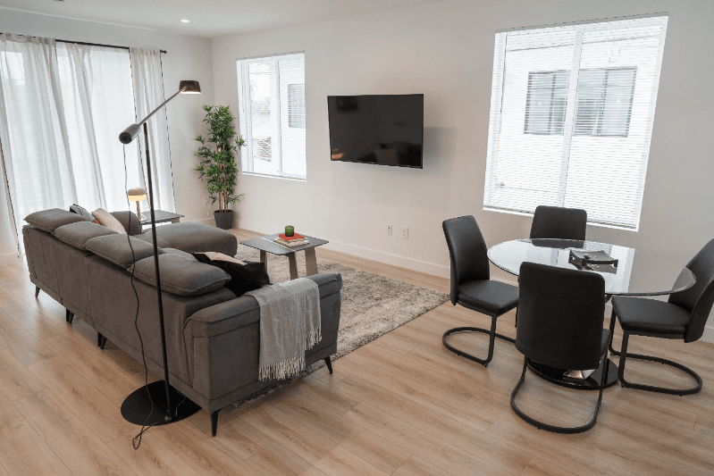 NORTH HOLLYWOOD Townhome: 4833 RIVERTON AVE