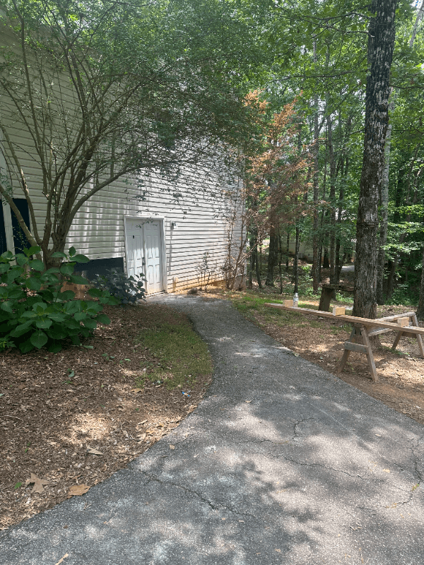Dahlonega House: 171B Sleepy Hollow Road
