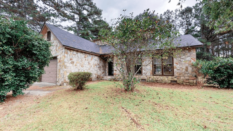 Spring Lake House: 118 Deerfield Dr