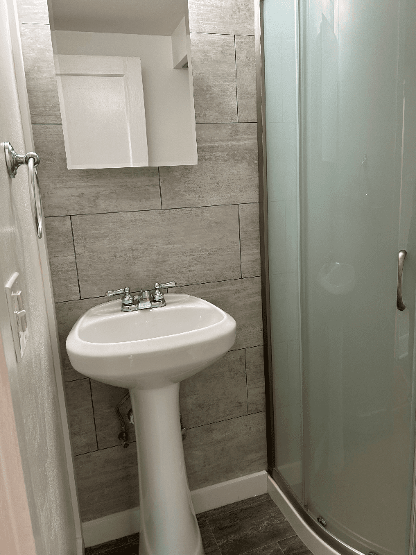 PUEBLO Apartment: 111 Broadway Ave. #9