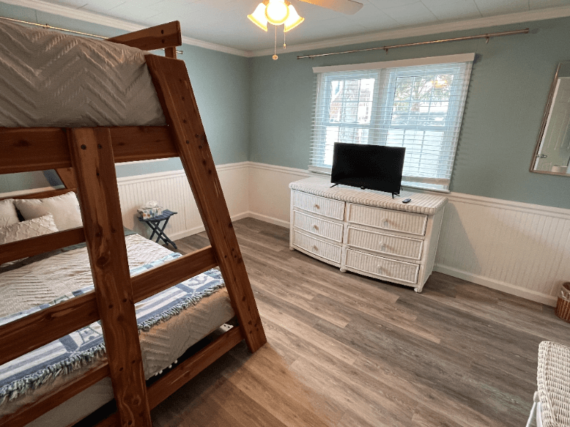 North Myrtle Beach House: 305 22nd Ave North