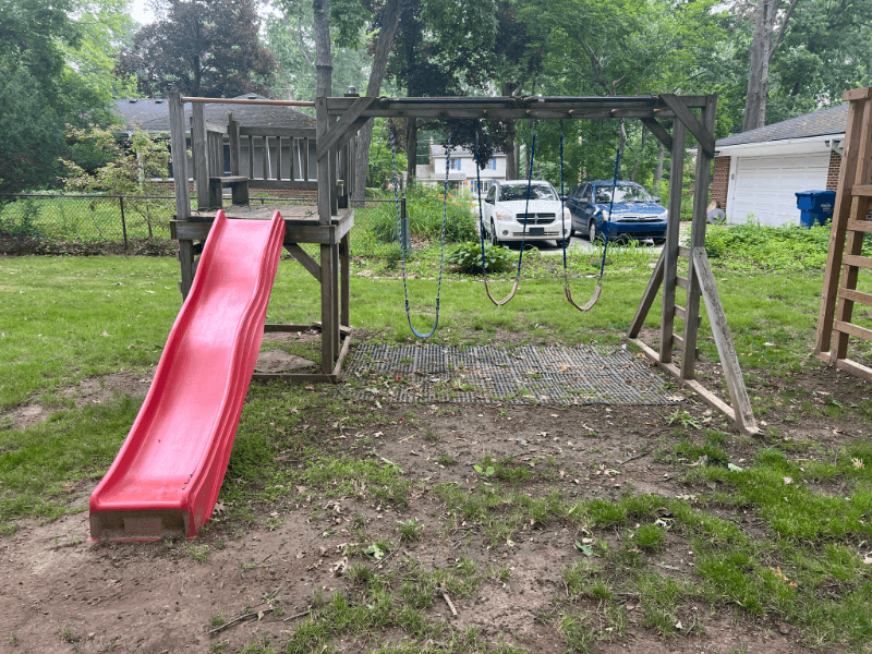 Ypsilanti House: 3329 Maple Dr