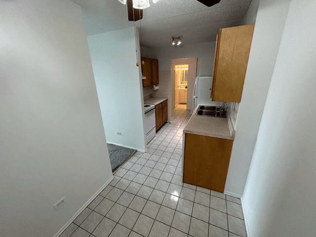 Niles Condo: 9098 W. Terrace Dr