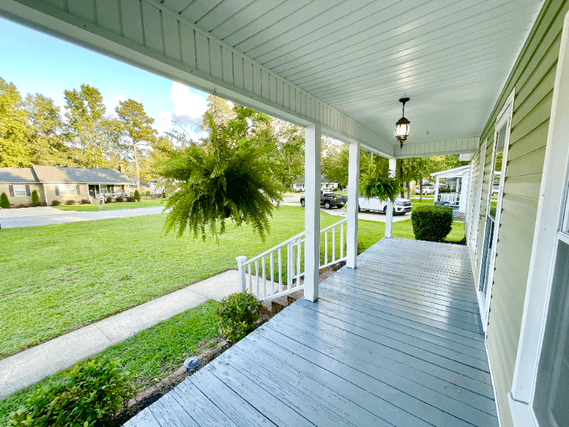 Florence House: 605 Thicket Pl.