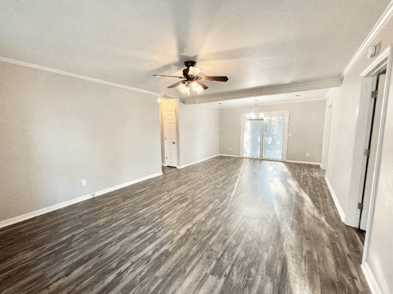 Florence House: 605 Thicket Pl.