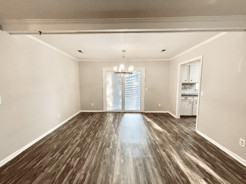 Florence House: 605 Thicket Pl.