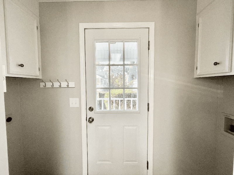Florence House: 605 Thicket Pl.
