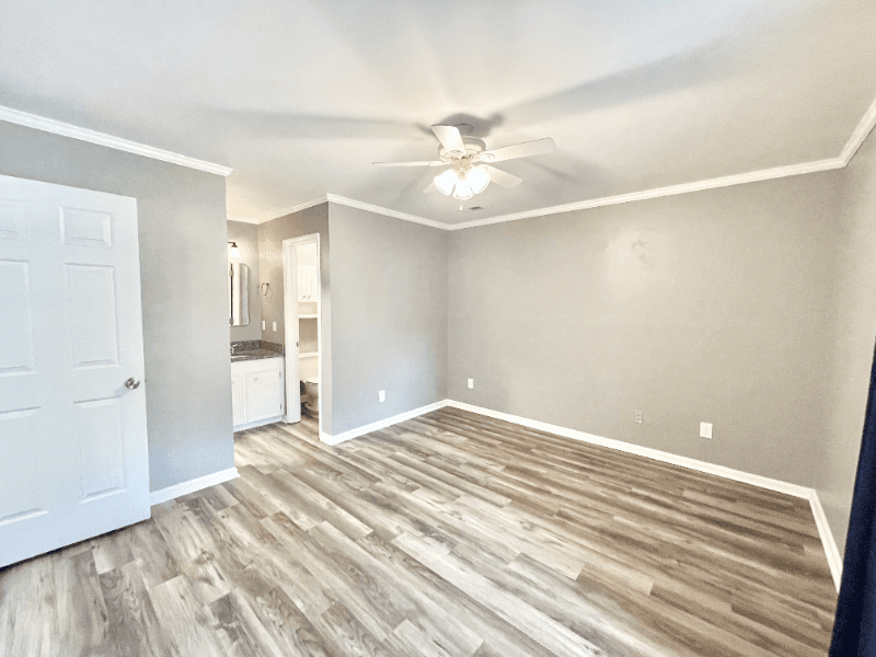 Florence House: 605 Thicket Pl.