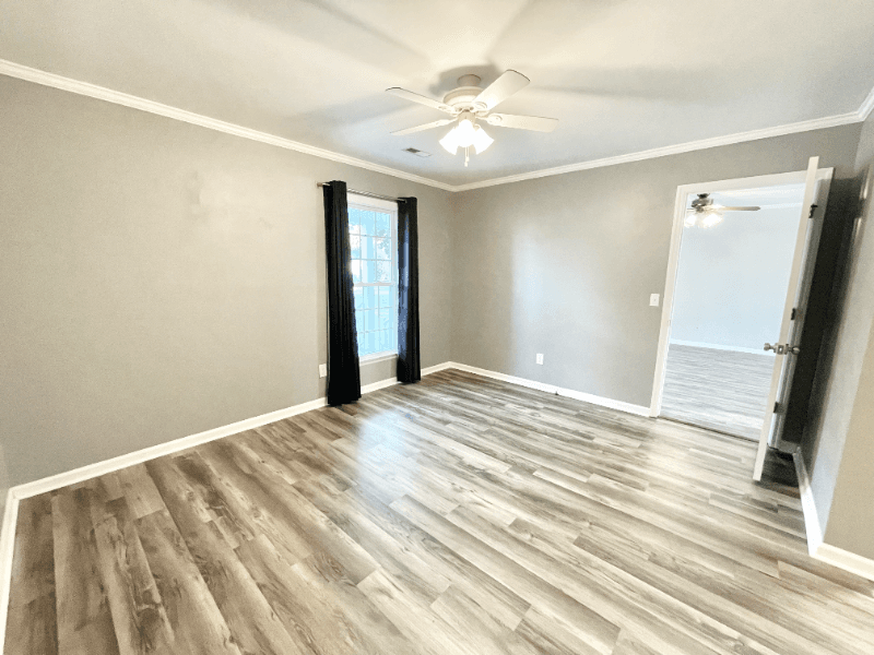 Florence House: 605 Thicket Pl.