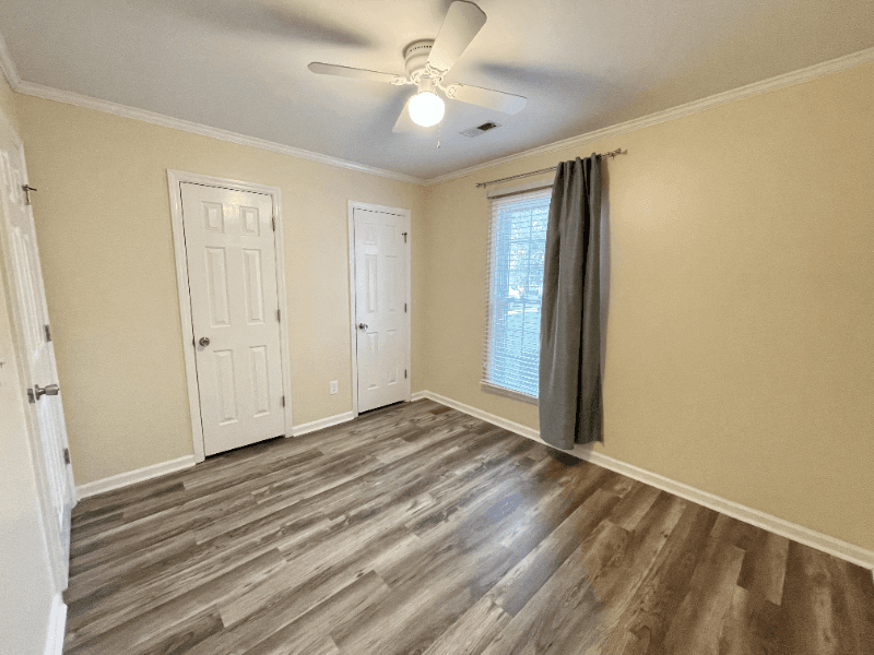 Florence House: 605 Thicket Pl.