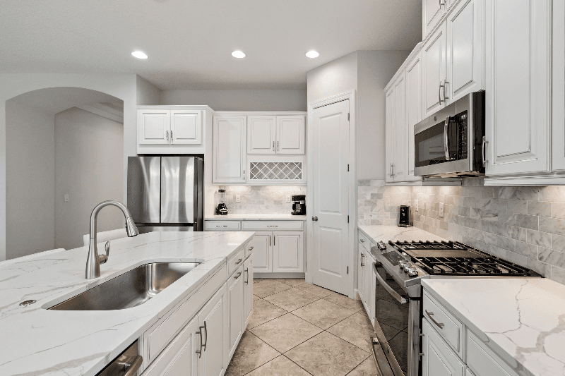 Nokomis House: 56XX Cantucci st