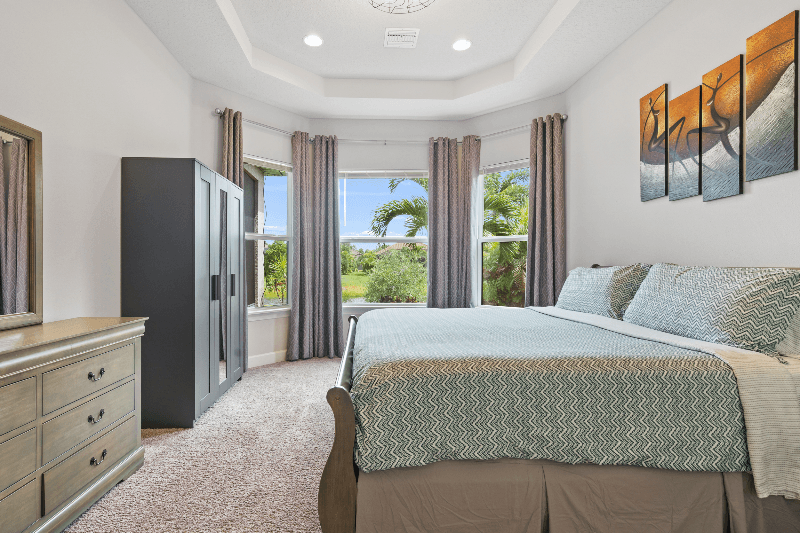 Nokomis House: 56XX Cantucci st