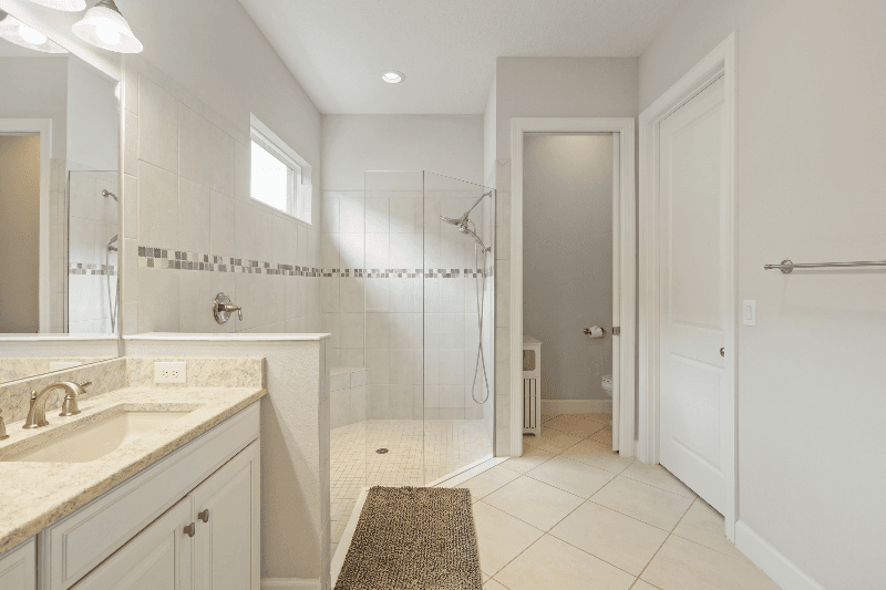 Nokomis House: 56XX Cantucci st