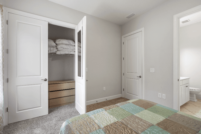 Nokomis House: 56XX Cantucci st