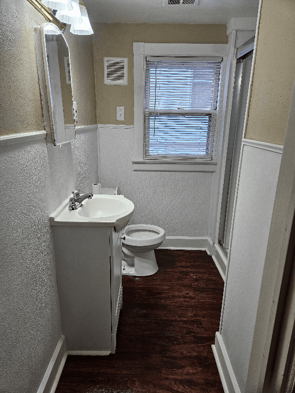 Norfolk Multiplex: 724 West 37 Street Apt#2