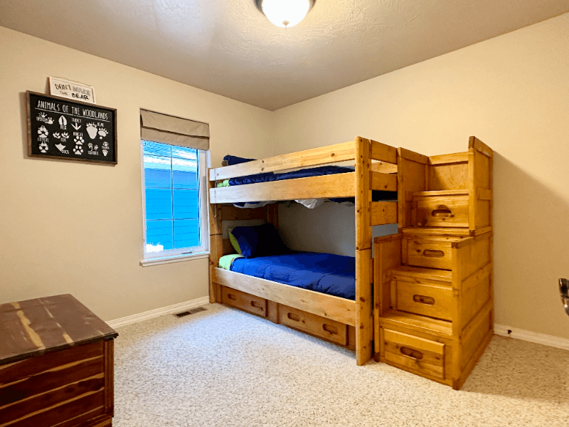 Columbia Falls House: 12 River Falls Dr