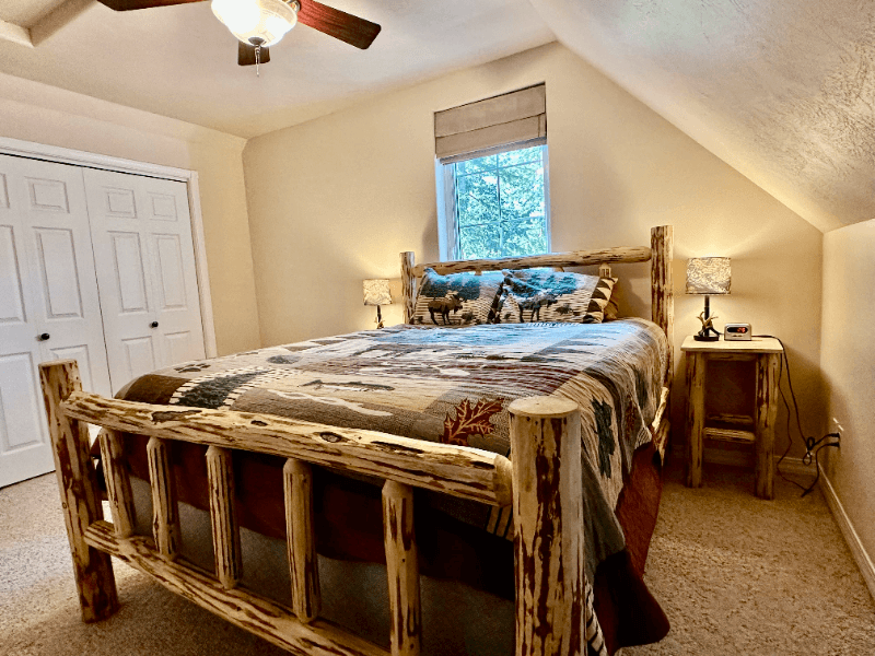 Columbia Falls House: 12 River Falls Dr