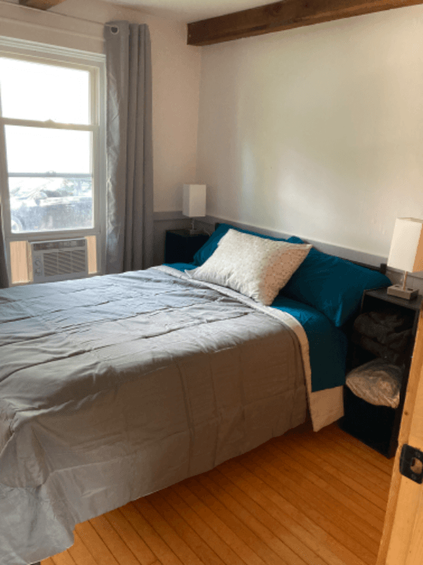 Potsdam House: 10 Bay St