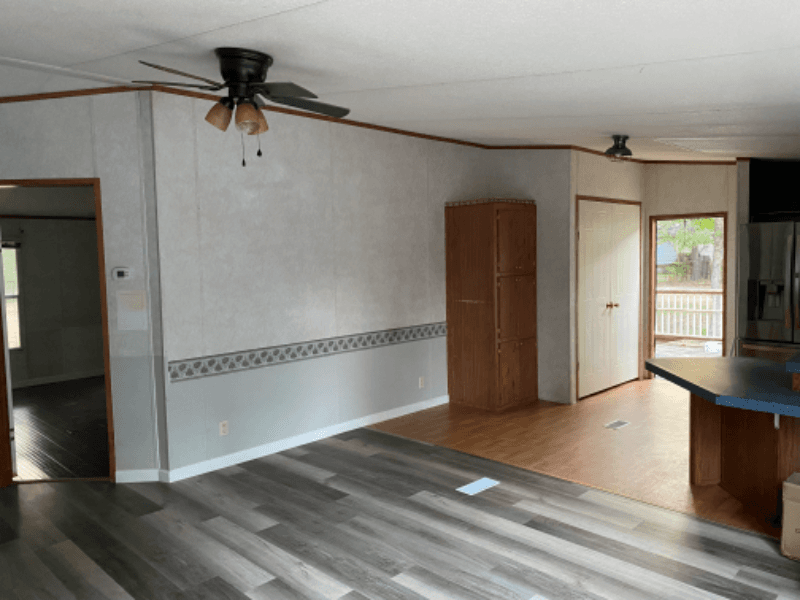 Conroe House: 14628 Firetower Rd
