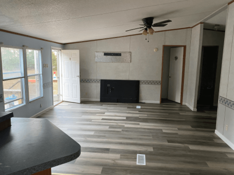 Conroe House: 14628 Firetower Rd