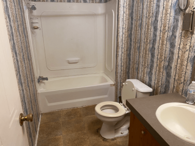 Conroe House: 14628 Firetower Rd