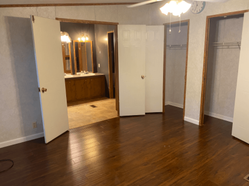 Conroe House: 14628 Firetower Rd