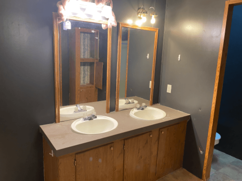 Conroe House: 14628 Firetower Rd