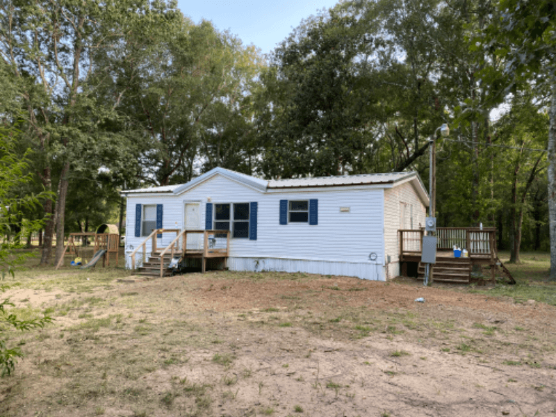 Conroe House: 14628 Firetower Rd