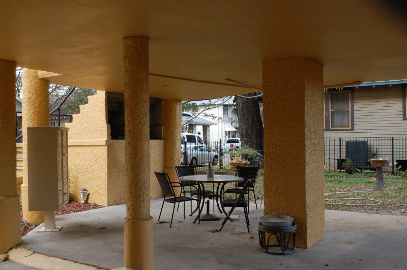 New Orleans Apartment: 3343 Esplanade Avenue
