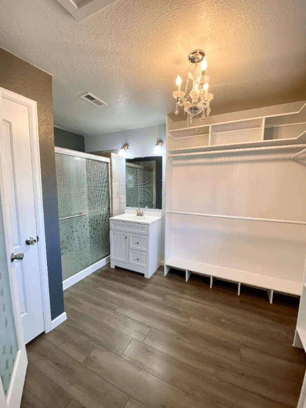 Colorado Springs House: 305 Redwood Dr.