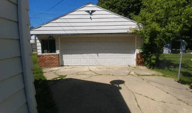 flint House: 2738 Berkley Street