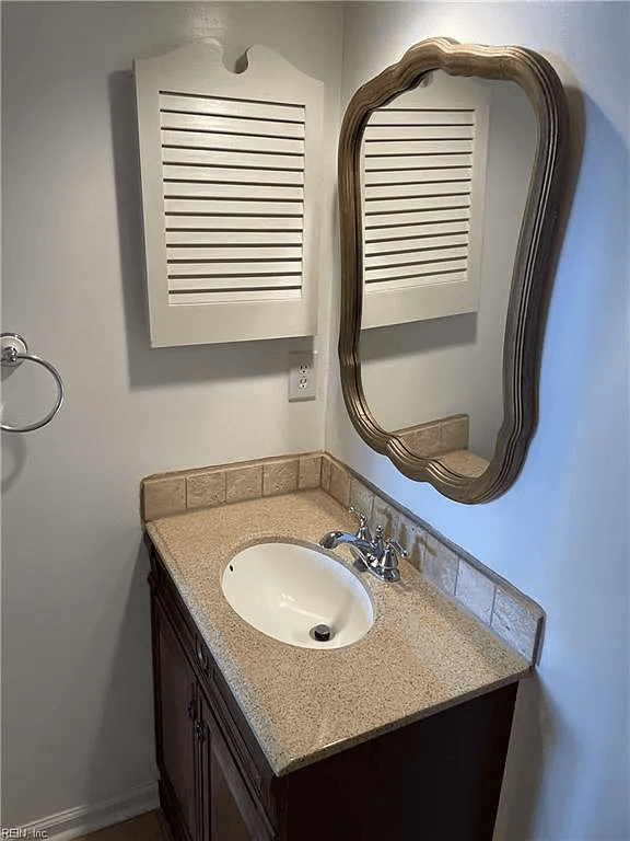 Virginia Beach Condo: 1657 Pattington Circle