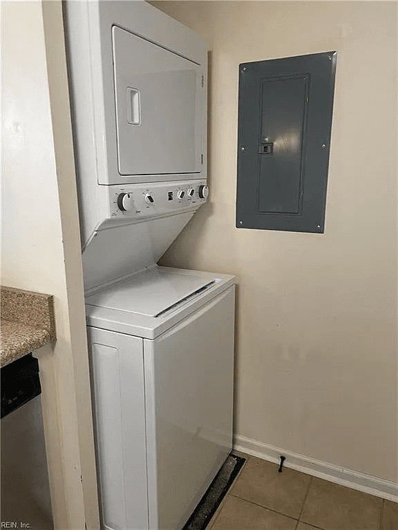 Virginia Beach Condo: 1657 Pattington Circle