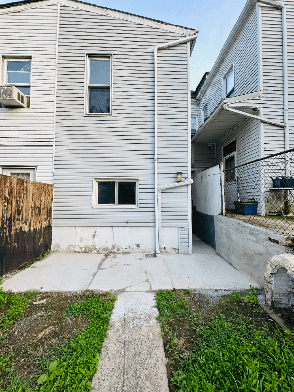 Pottsville Townhome: 446 W Race St