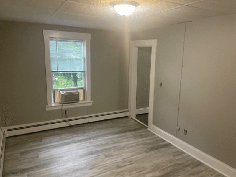 laconia Apartment: 68 Batchelder Street # 3