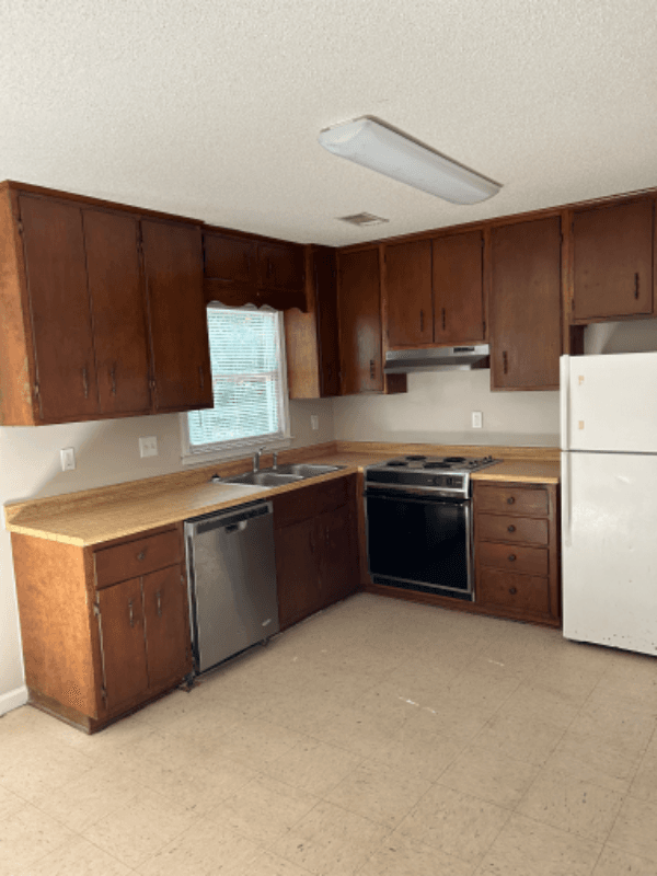 Toccoa Apartment: 137 Park St