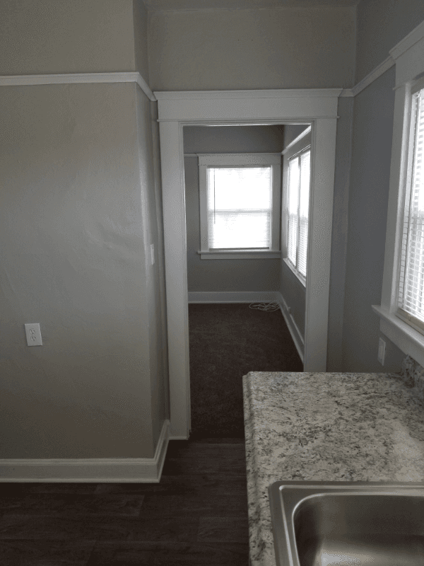 Hemet House: 129 W. Kimball Ave
