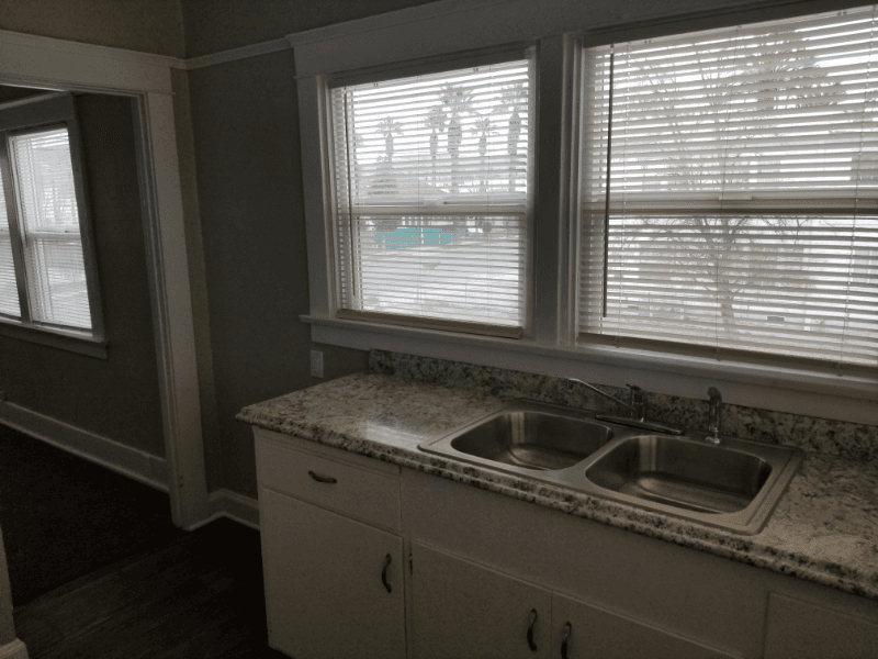 Hemet House: 129 W. Kimball Ave