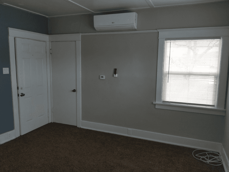 Hemet House: 129 W. Kimball Ave