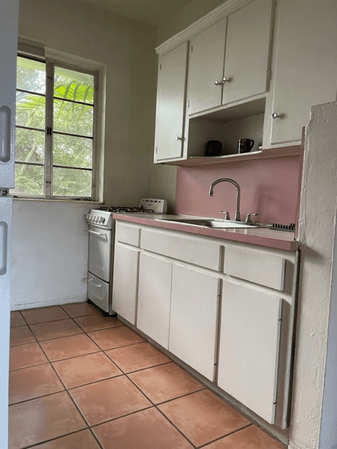 Miami Beach Apartment: 1043 8 Street