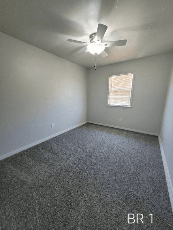 Hampton Townhome: 81 W County St