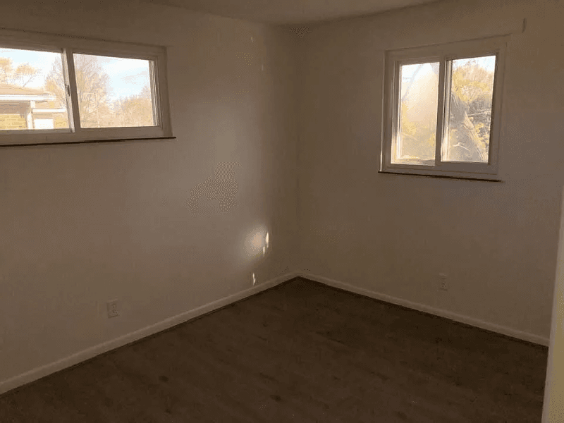 Cuyahoga Falls Apartment: 1747 Portage Trail