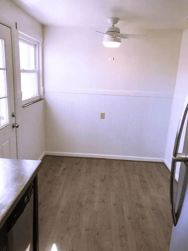 Cuyahoga Falls Apartment: 1747 Portage Trail