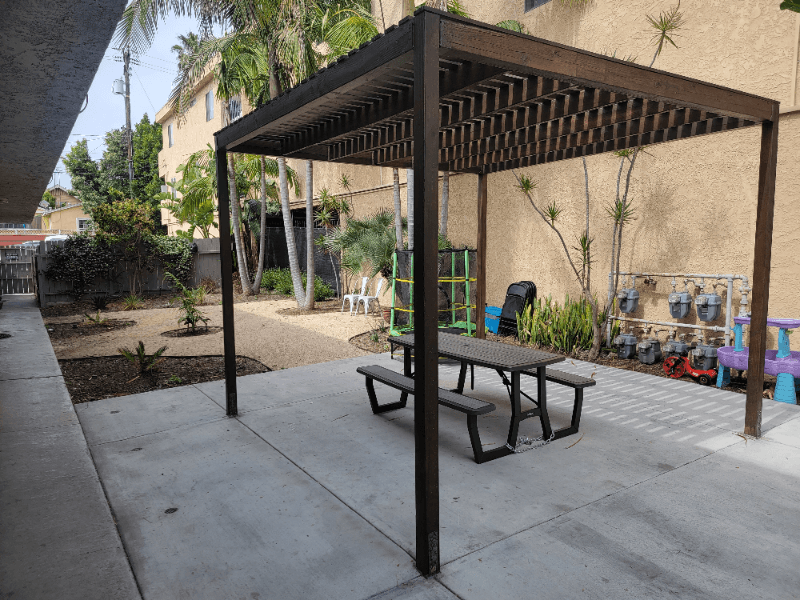 Long Beach Apartment: 3333 E. Wilton Street