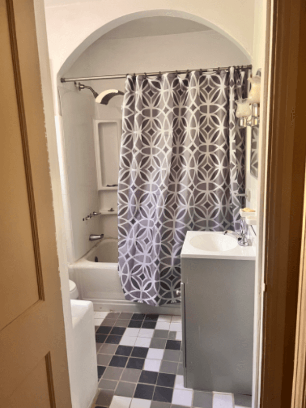 Pgh House: 614 S Main St