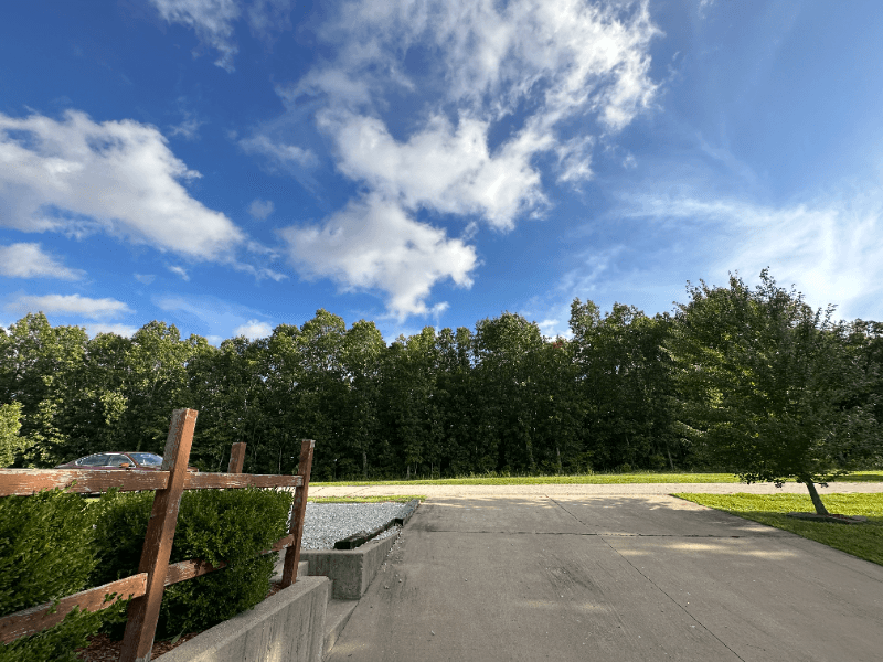 Saint Robert House: 15640 Top Drive