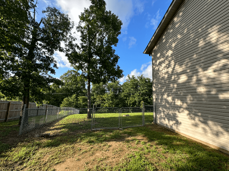 Saint Robert House: 15640 Top Drive