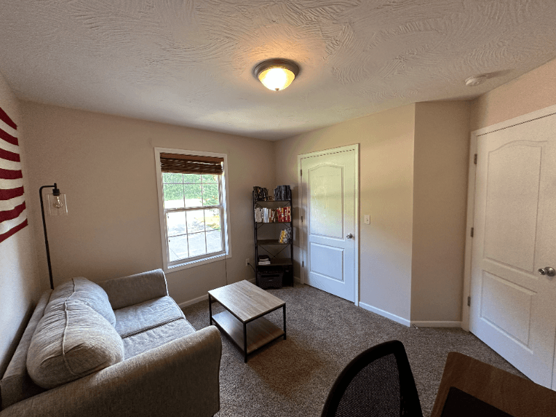 Saint Robert House: 15640 Top Drive