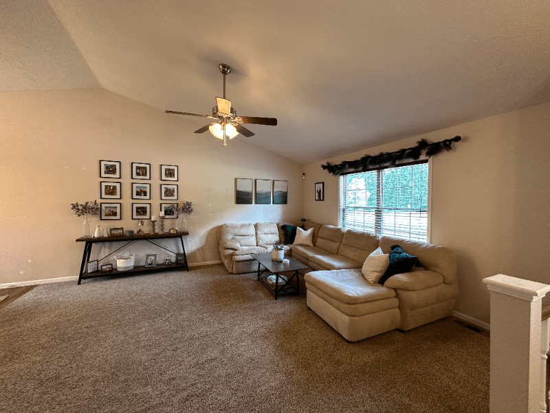 Saint Robert House: 15640 Top Drive